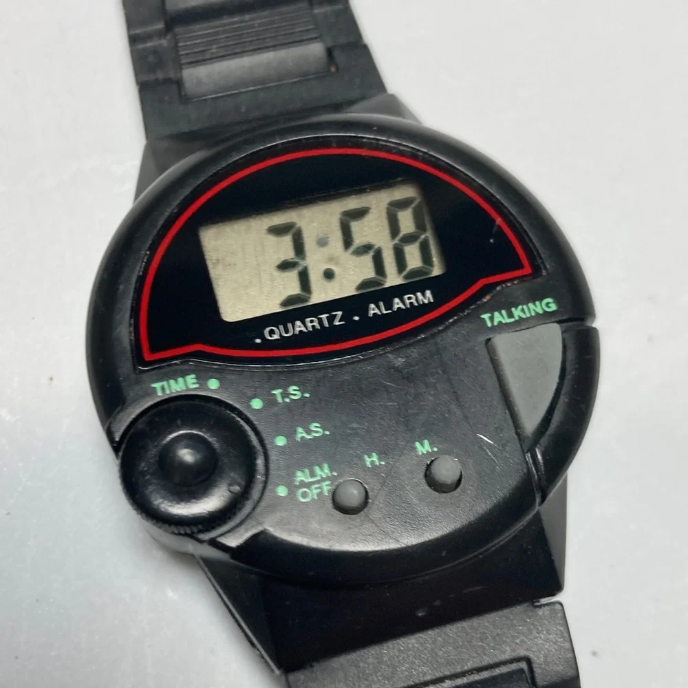 WF-976/21006 talking vintage watch, new battery, rubber strap, retro digital